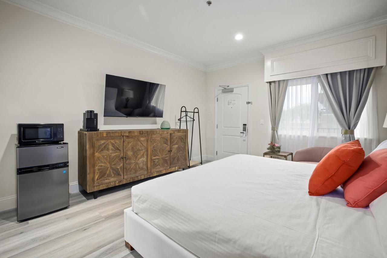 Hotel Huntington Duarte Екстериор снимка