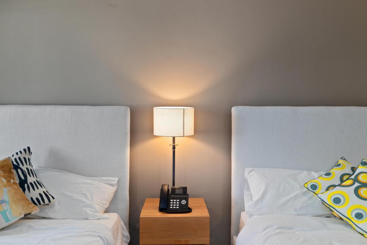Hotel Huntington Duarte Екстериор снимка