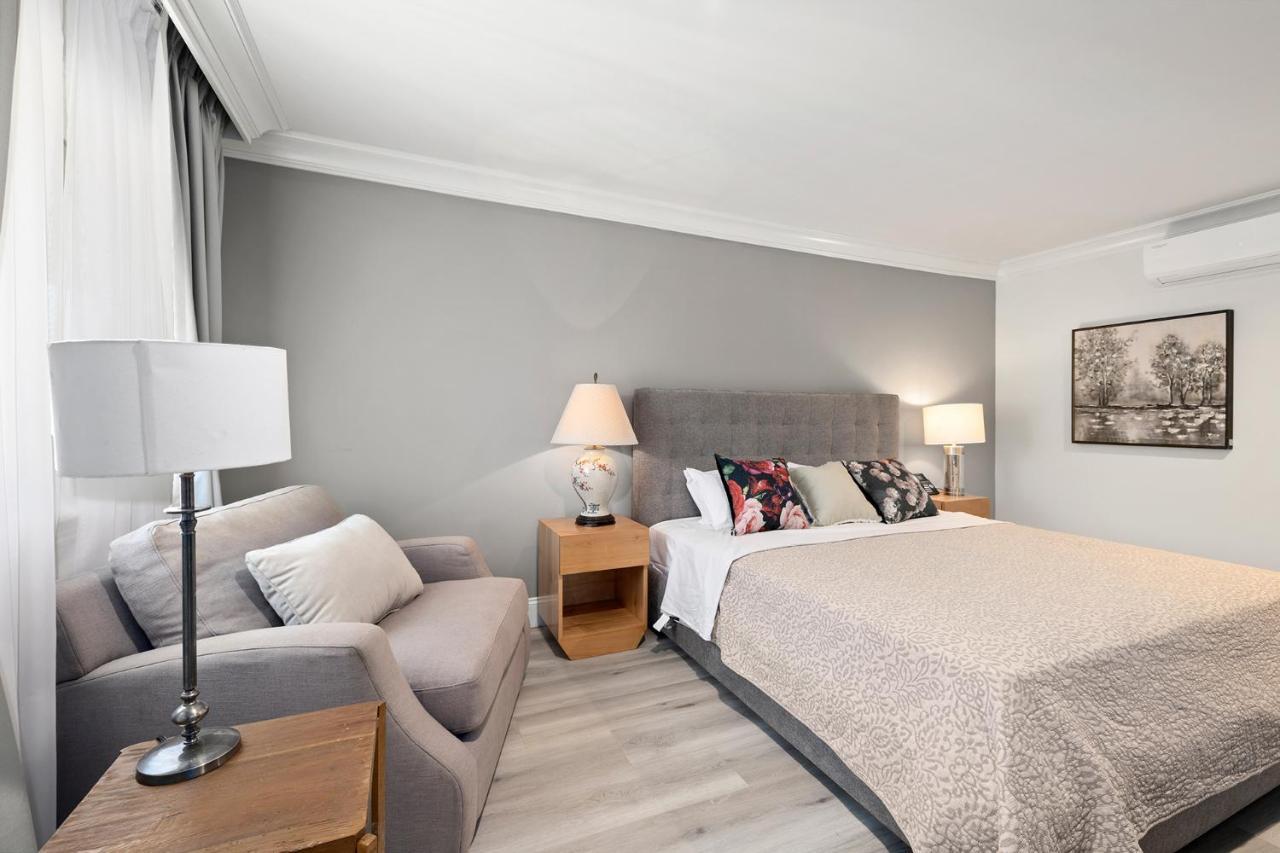 Hotel Huntington Duarte Екстериор снимка
